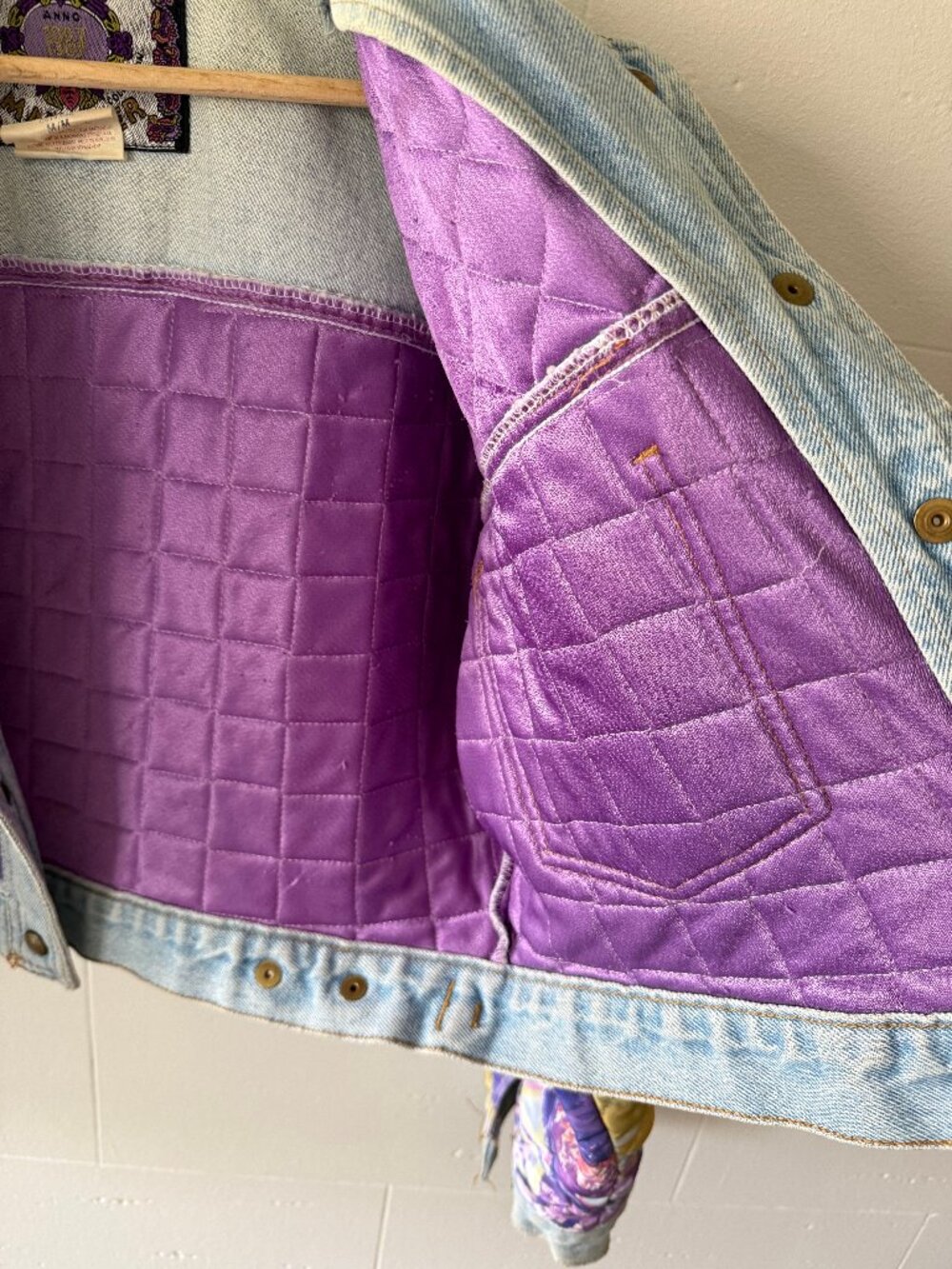 Vintage | 80s Pastel Quilted Light Oversized Denim Jacket | Medium - Picture 16 of 16